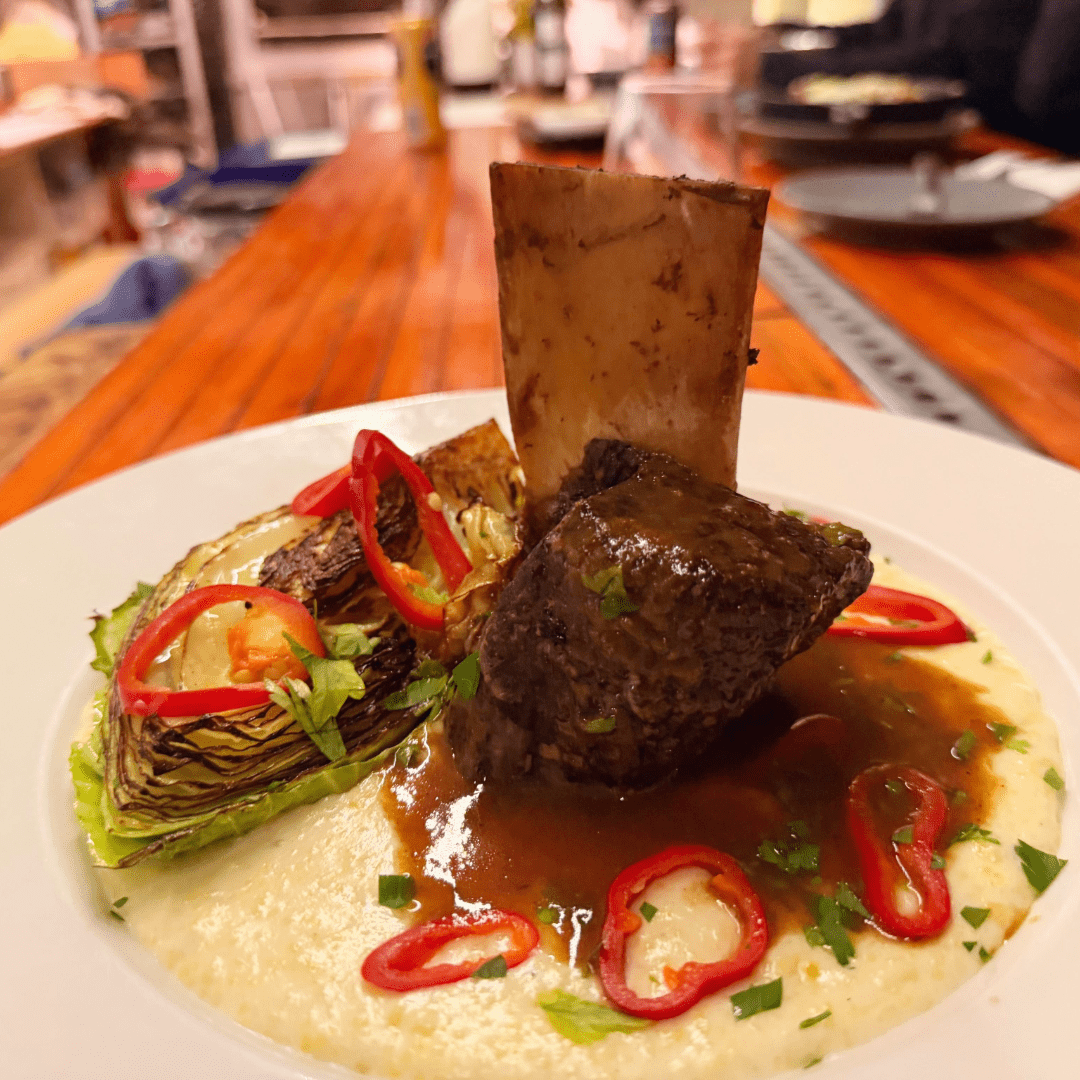 Braised beef with vegetables and sauce.